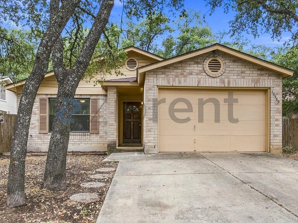 13359 Pecan Glade