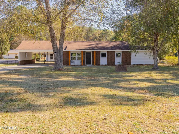 11701 Johns Road, Laurinburg, NC 28352