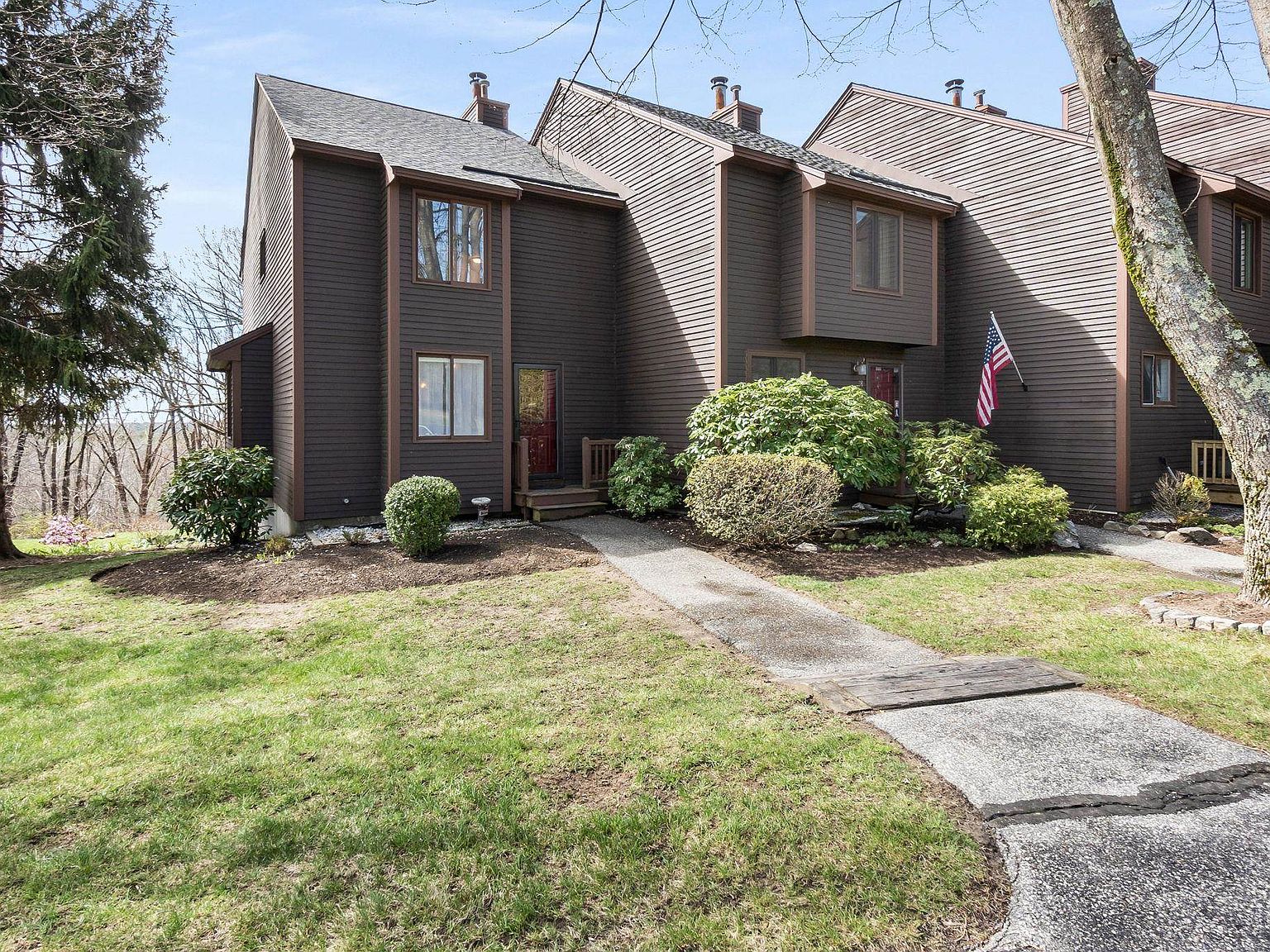 29 Thornhill Road, Stratham, NH 03885 Zillow