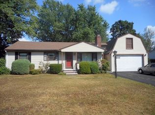 605 Allen Ave, North Attleboro, MA 02760