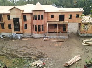 1 E Davey Place, Holmdel, NJ 07733