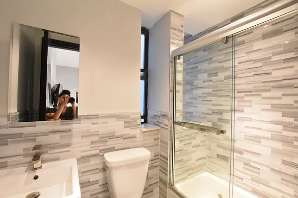 Rented by Clove Realty LLC | media 34