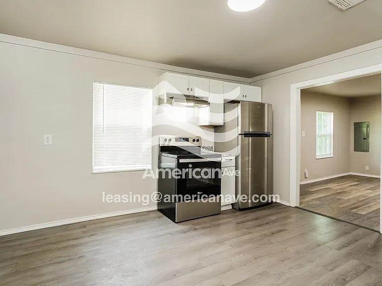 758972_006_dining_room_12823913.jpg