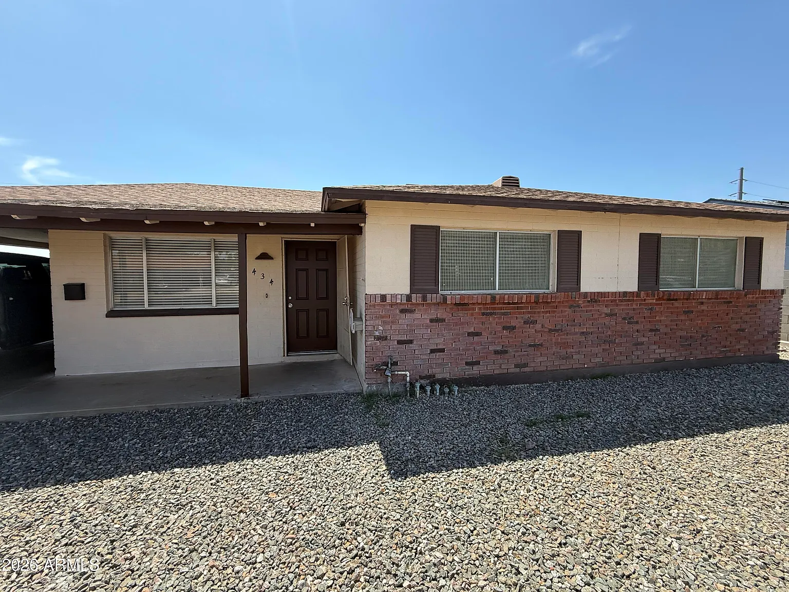 4 bed, 2.0 bath, 1542 sqft, $2,045 — Photo 1