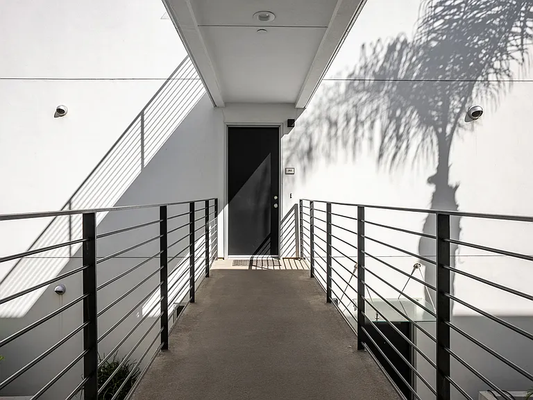 16300 Ventura Blvd #312 — Photo 25