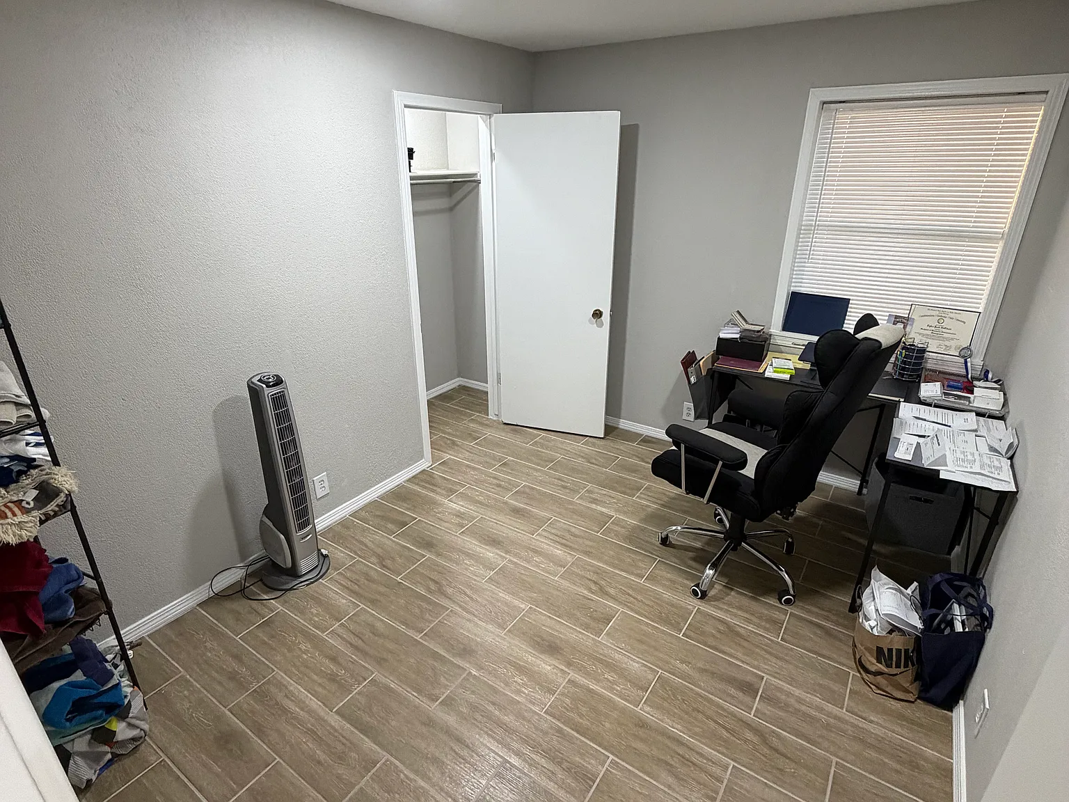 3 bed, 1200 sqft, $650 — Photo 2