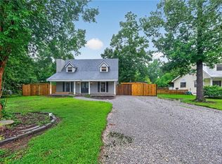 1720 Caroline St, Mandeville, LA 70448