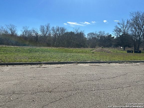 5th image of 263 Club View E LOT 51