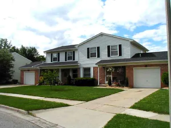 6224 Birch Row Dr, East Lansing, MI 48823