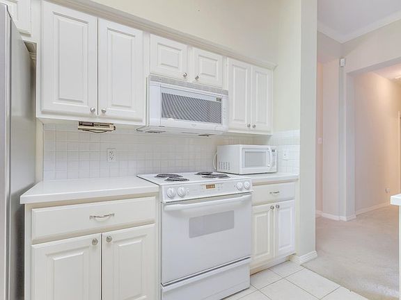 5th image of 20611 Golden Hawthorn Ct