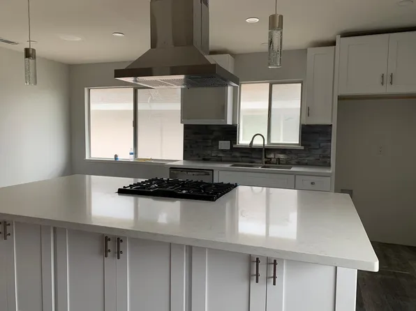 2575 Bayshore Ave, Ventura, CA 93001