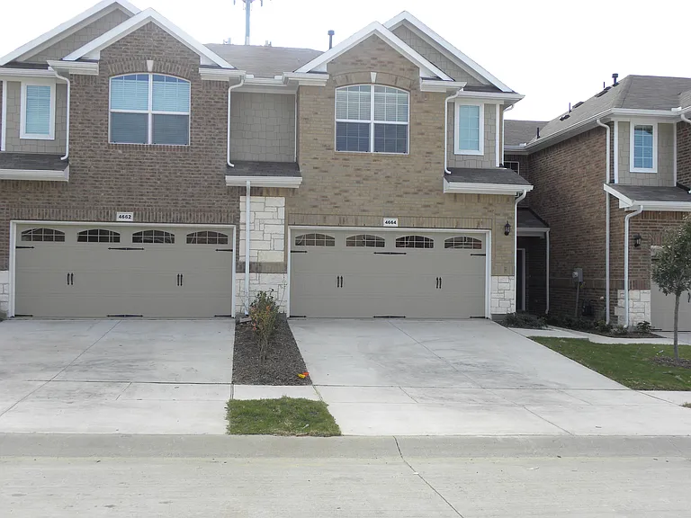 4664 Perthshire Ct — Photo 1
