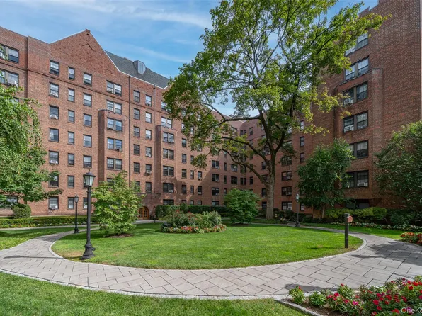 180 Garth Road #5F, Scarsdale, NY 10583