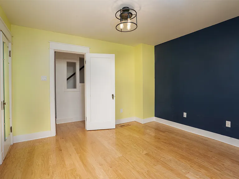 3107 N 31st St — Photo 17