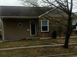 504 N Rainbow Dr, Clare, MI 48617