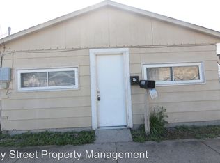 304 SW 8th Ave, Aledo, IL 61231