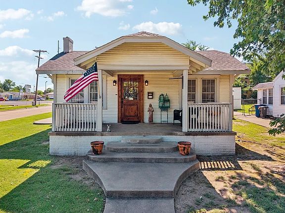 2nd image of 1703 S Gary Pl #1