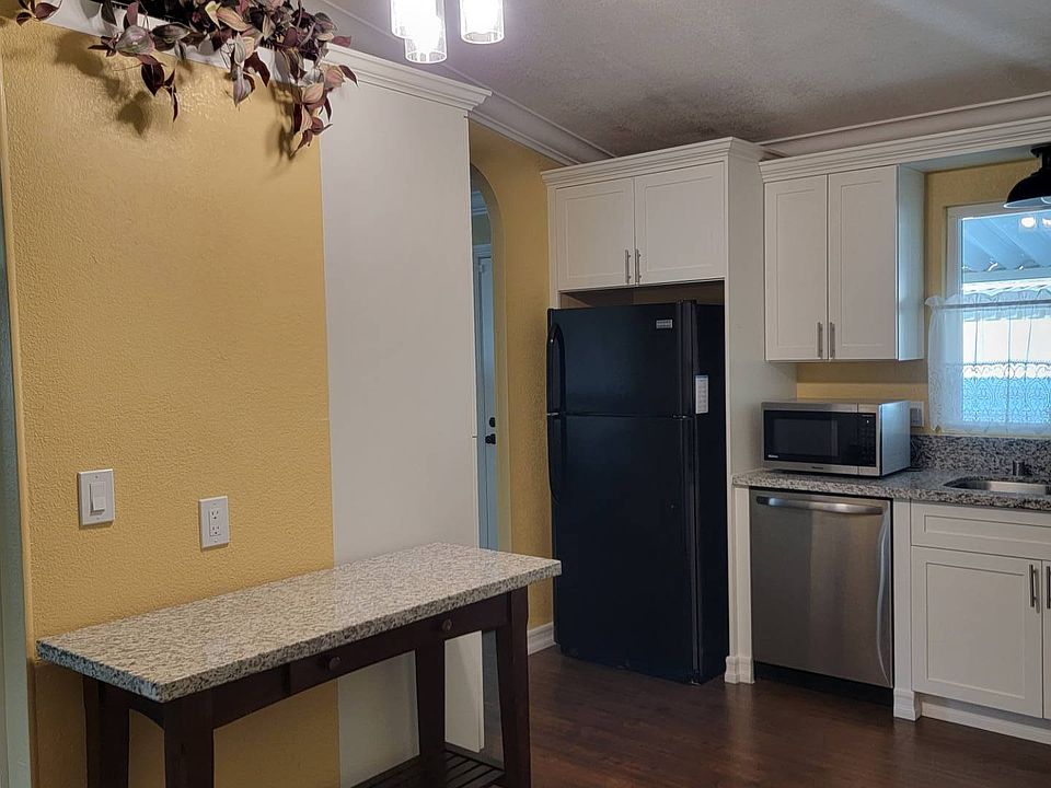 2598 Ayala Dr Rialto, CA, 92377 Apartments for Rent Zillow