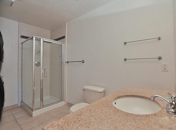 5th image of 4874 Lakebird Ct