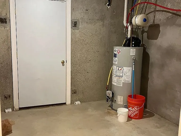 103 Wisteria Ln — Photo 32