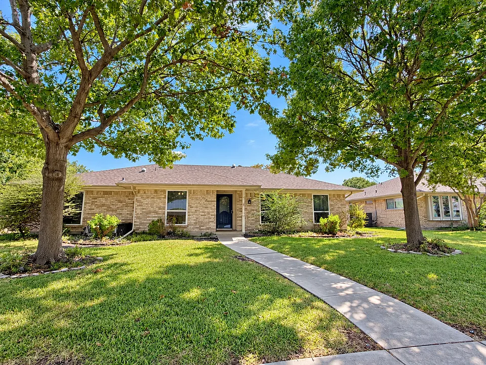 1920 Tampico Dr