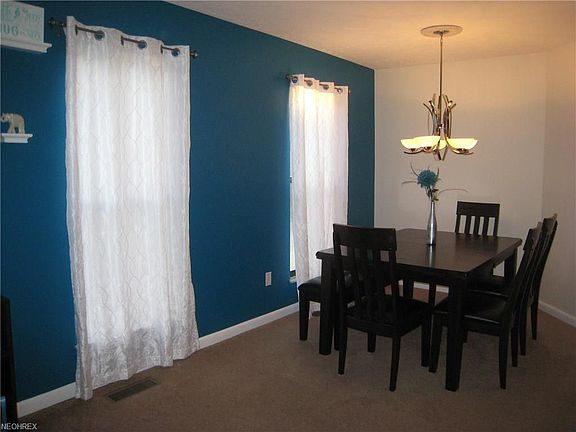 4th image of 377 Pleasant Meadow Blvd