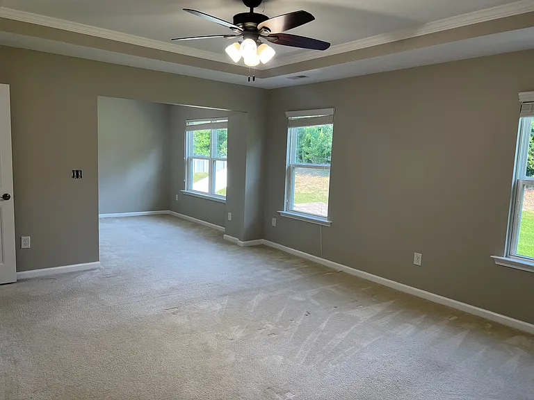 525 Parlier Dr — Photo 22