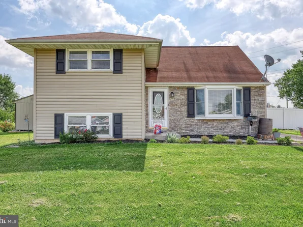 1197 Priority Rd, York, PA 17404
