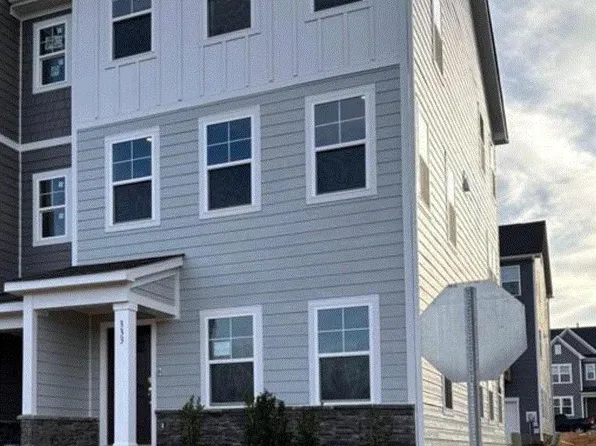 333 Devon Cliffs Dr, Wake Forest, NC 27587