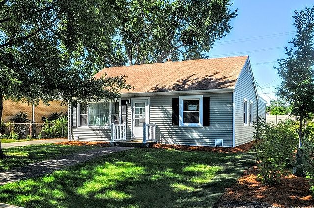 1st image of 1538 Beach Ave