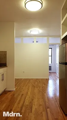 Rented by Mdrn Residential | media 4