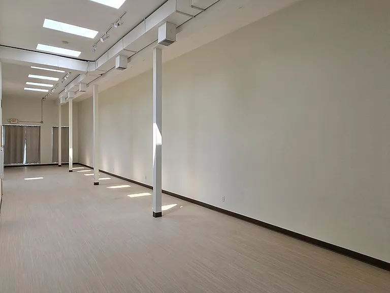 425 Cedar Ave #2 — Photo 17