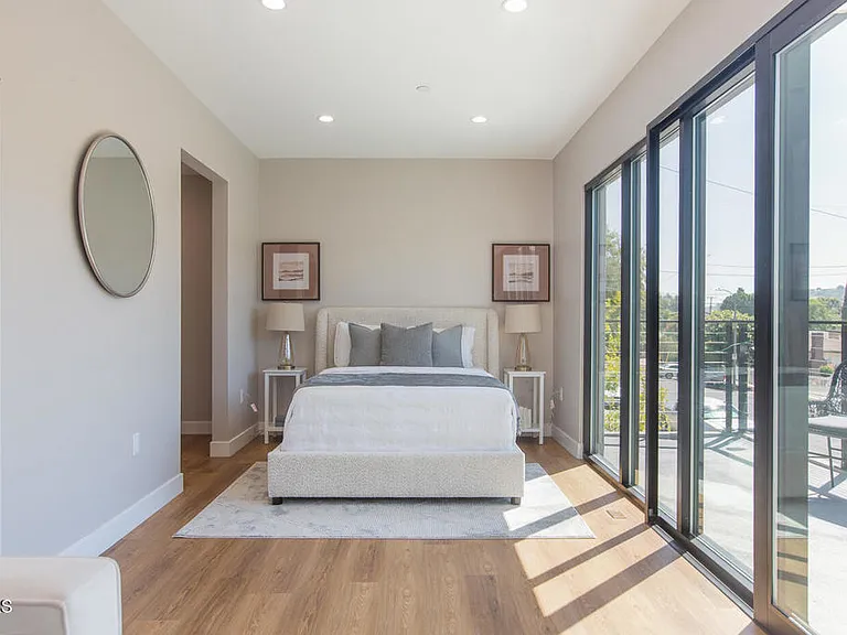 3682 Harriman Ave #1 — Photo 9
