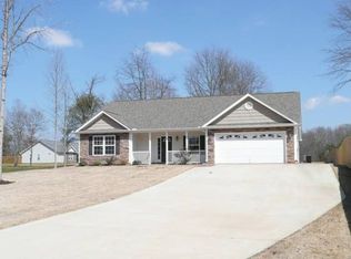 520 Brashears Rd, Campobello, SC 29322