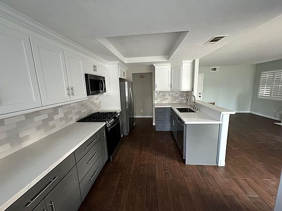 2nd image of 417 Roosevelt St