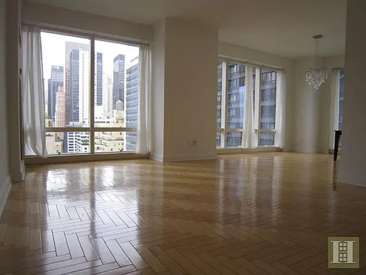 Rented by Halstead Real Estate | media 22
