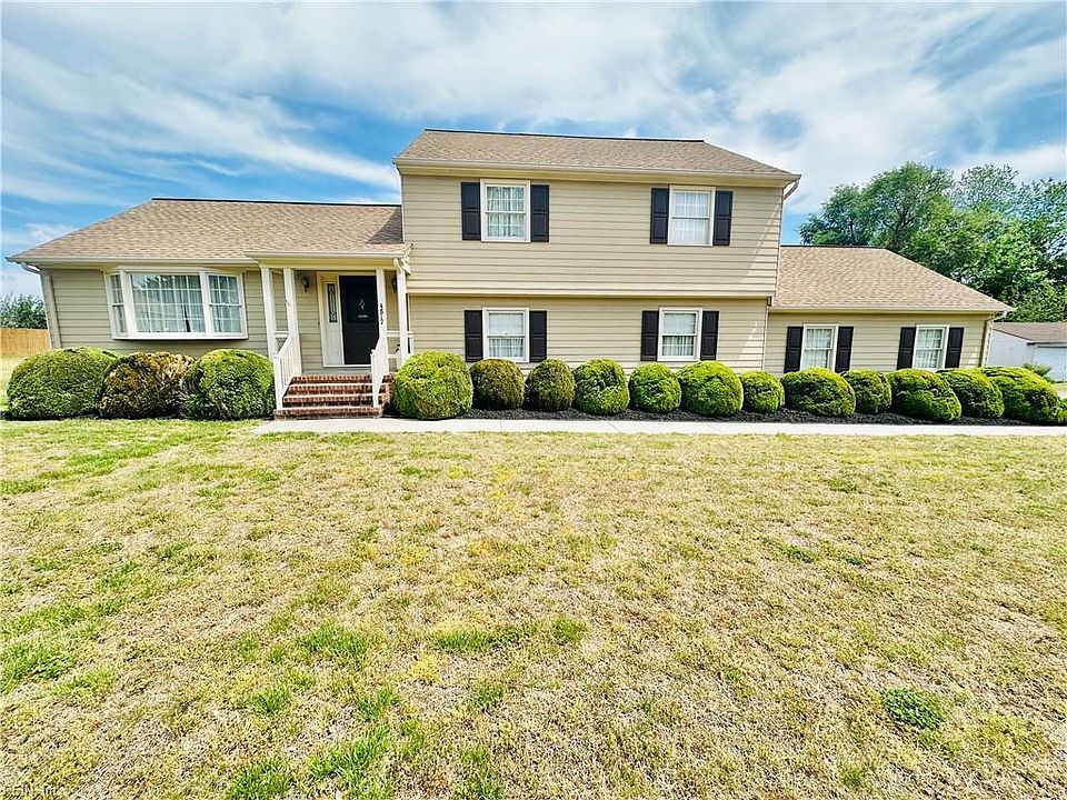 1st image of 4817 Woodstream Dr