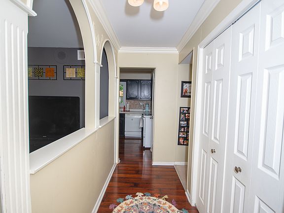 3rd image of 4122 W 99th St APT C