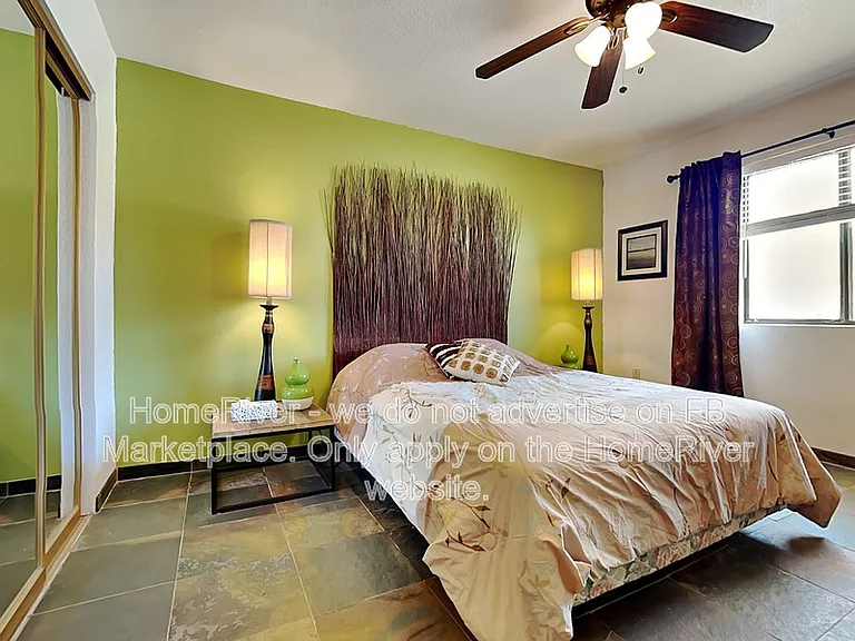 2470 Huntington Dr — Photo 10