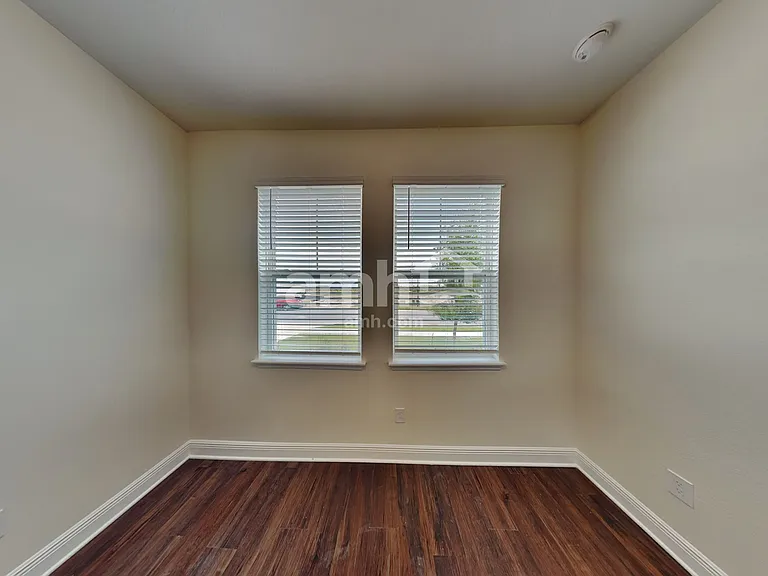 1379 Sky Lakes Dr — Photo 20