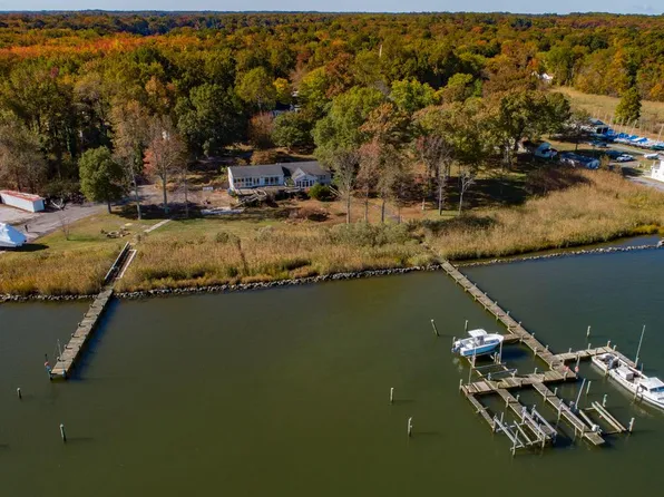 1052 Old Turkey Point Rd, Edgewater, MD 21037