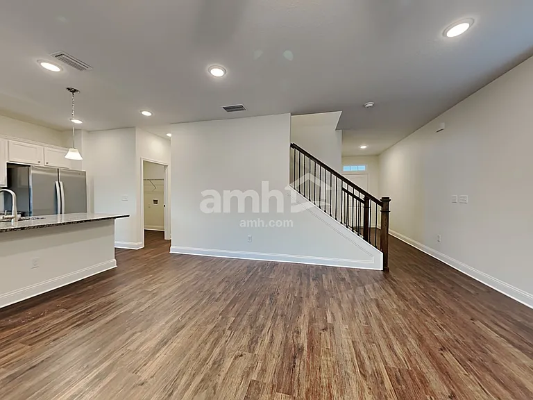 203 Banyan Forest Dr — Photo 7