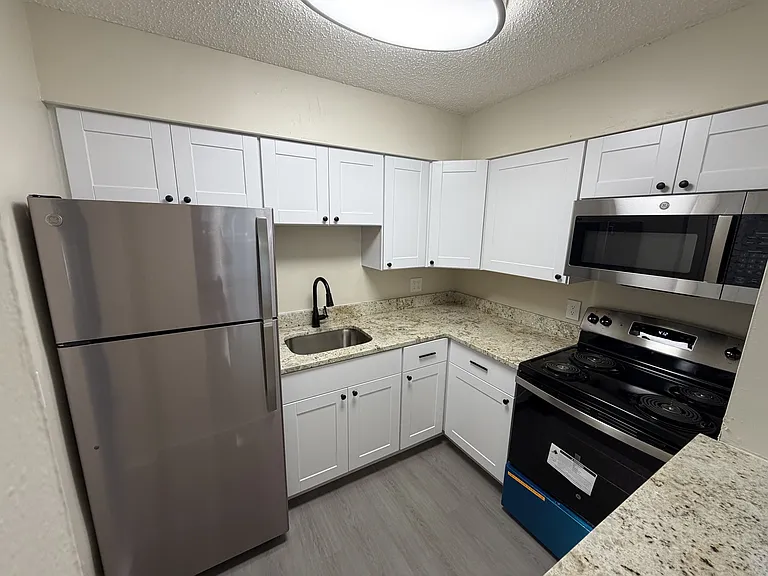 5290 70th Ave N, Pinellas Park, FL 33781 — Photo 5