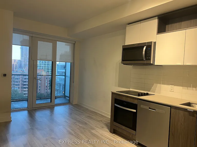 70 Princess St #935 — Photo 3