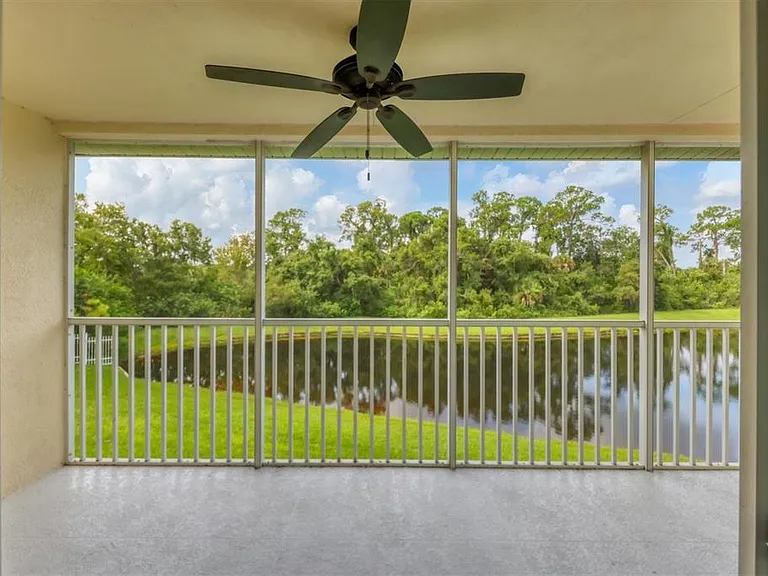 7269 Fountain Palm Cir — Photo 25