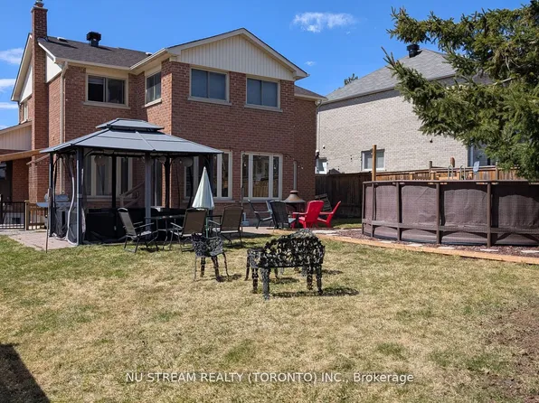 3 Bloomfield Trl, Richmond Hill, ON L4E 2H8