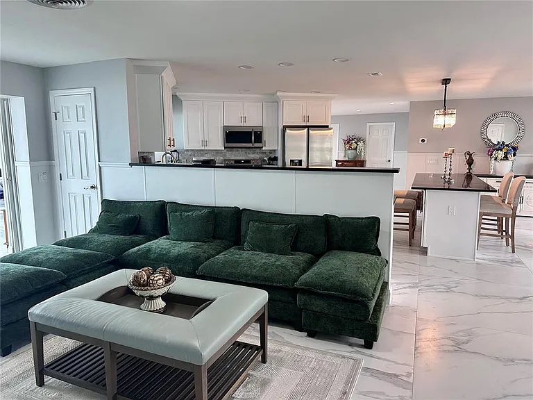 12000 W Bayshore Dr — Photo 3