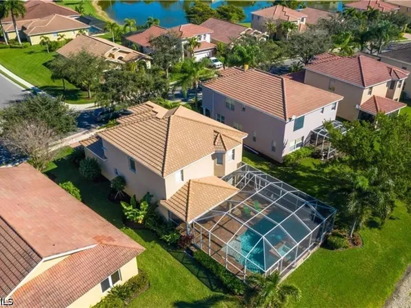 3573 Malagrotta Cir, Cape Coral, FL 33909