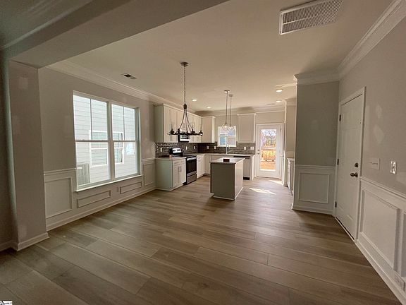 3rd image of 613 Columbus Cir Lot 30