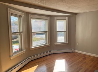 27 Elm St FLOOR 1, Methuen, MA 01844